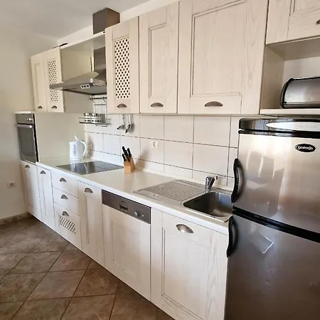 Milos Apartment *